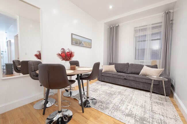 230 W 113th St, Unit SI ID1031995P in New York, NY - Building Photo - Building Photo