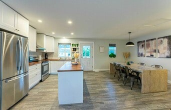 5104 19 St in Vernon, BC - Building Photo - Building Photo