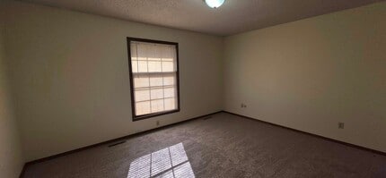 2003 E Battlefield Rd in Springfield, MO - Building Photo - Building Photo