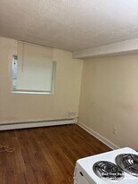 51 S Huntington Ave in Boston, MA - Building Photo