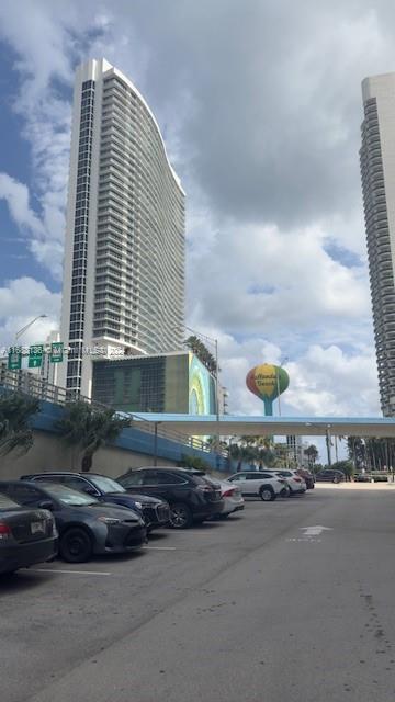 1801 S Ocean Dr in Hallandale Beach, FL - Building Photo