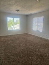 3744-3746 19th Ave in Sacramento, CA - Building Photo - Building Photo