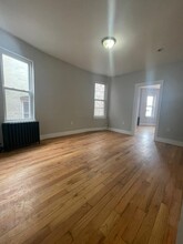 65 Wade St, Unit 1 in Jersey City, NJ - Building Photo - Building Photo