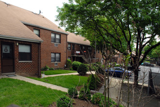 Mount Prospect Village in Newark, NJ - Building Photo - Building Photo