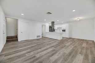 4806 Roberta St, Unit Unit 3 in Las Vegas, NV - Building Photo