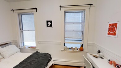 210 Harvard St, Unit 2 in Cambridge, MA - Building Photo - Building Photo