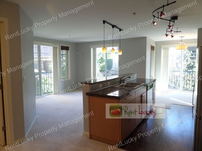 124 Bellevue Ave E in Seattle, WA - Building Photo - Building Photo