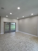 3556 Fieldstone Ct in Kissimmee, FL - Building Photo - Building Photo