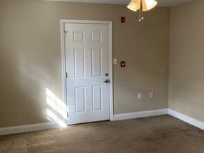 115 Jakes & Patterson St in Tallahassee, FL - Foto de edificio - Building Photo