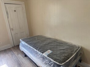 329 Wagaraw Rd, Unit 12-1207 in Hawthorne, NJ - Foto de edificio - Building Photo