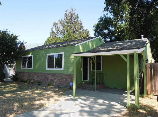 1125 Park Blvd in West Sacramento, CA - Building Photo - Building Photo