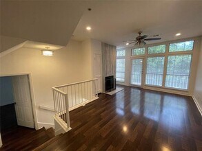 7474 Fair Oaks Ave in Dallas, TX - Building Photo - Building Photo