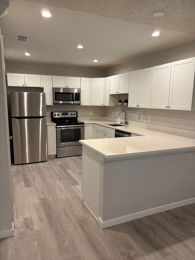 property at 67 Windtree Ln