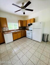 209 Lincoln St in Dickson City, PA - Building Photo - Building Photo