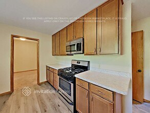 5108 Beacon Hill Rd in Minnetonka, MN - Foto de edificio - Building Photo