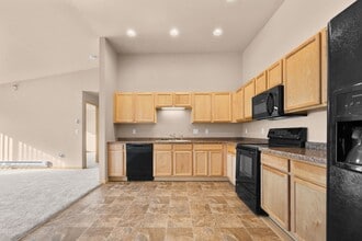 Stonebridge Villas in Minot, ND - Building Photo - Interior Photo