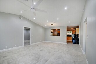 6170 Serene Run in Lake Worth, FL - Building Photo - Building Photo