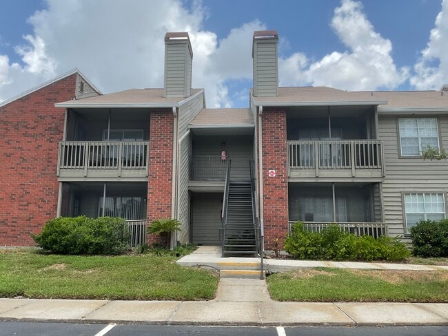 9100 Dr M.L.K. Jr St N, Unit 504 in St. Petersburg, FL - Building Photo - Building Photo