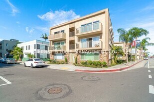 21 Alamitos Ave in Long Beach, CA - Building Photo