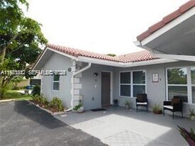 3760 Coral Springs Dr in Coral Springs, FL - Building Photo