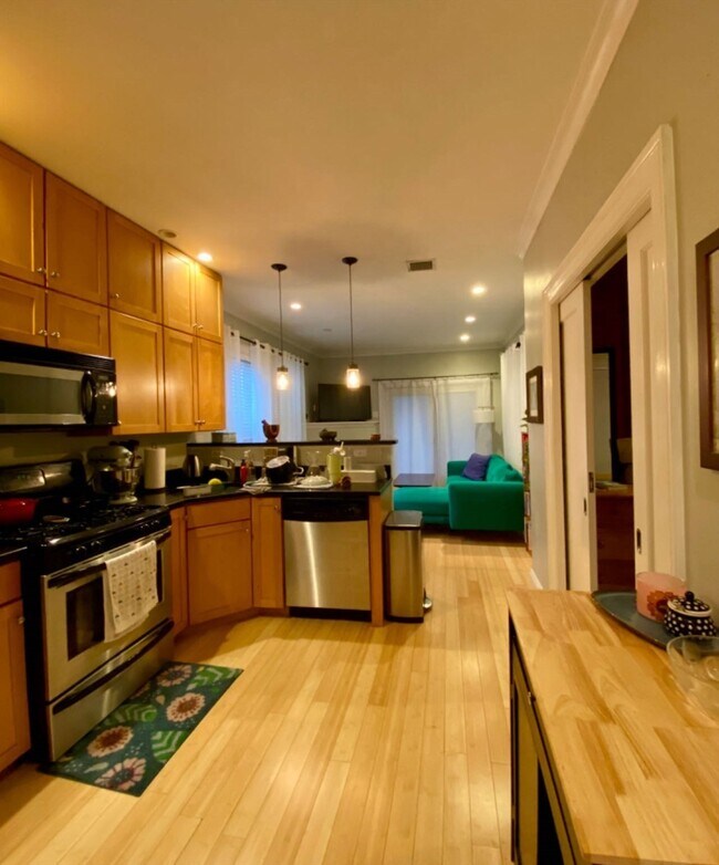 property at 3 Leeds St