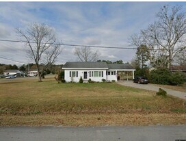 110 Nunn St in Havelock, NC - Building Photo