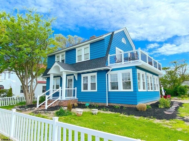 property at 207 25th St S