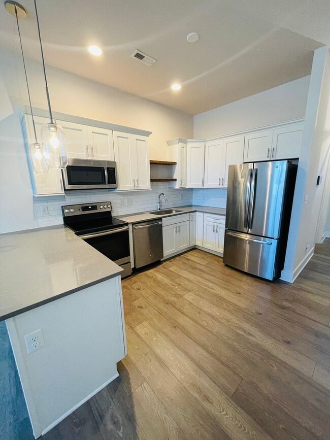 935 McAlway Rd in Charlotte, NC - Building Photo - Building Photo