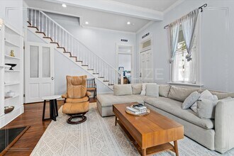 1327 SpringHill Ave in Mobile, AL - Foto de edificio - Building Photo