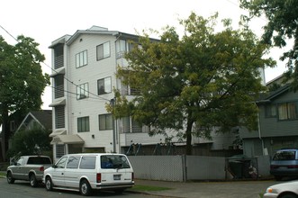 10) 6813 Weedin in Seattle, WA - Building Photo - Other