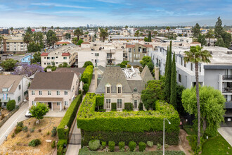 Kingsley Villa in Los Angeles, CA - Building Photo - Building Photo