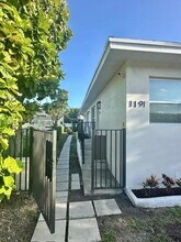 1191 NW 40th St in Miami, FL - Foto de edificio - Building Photo