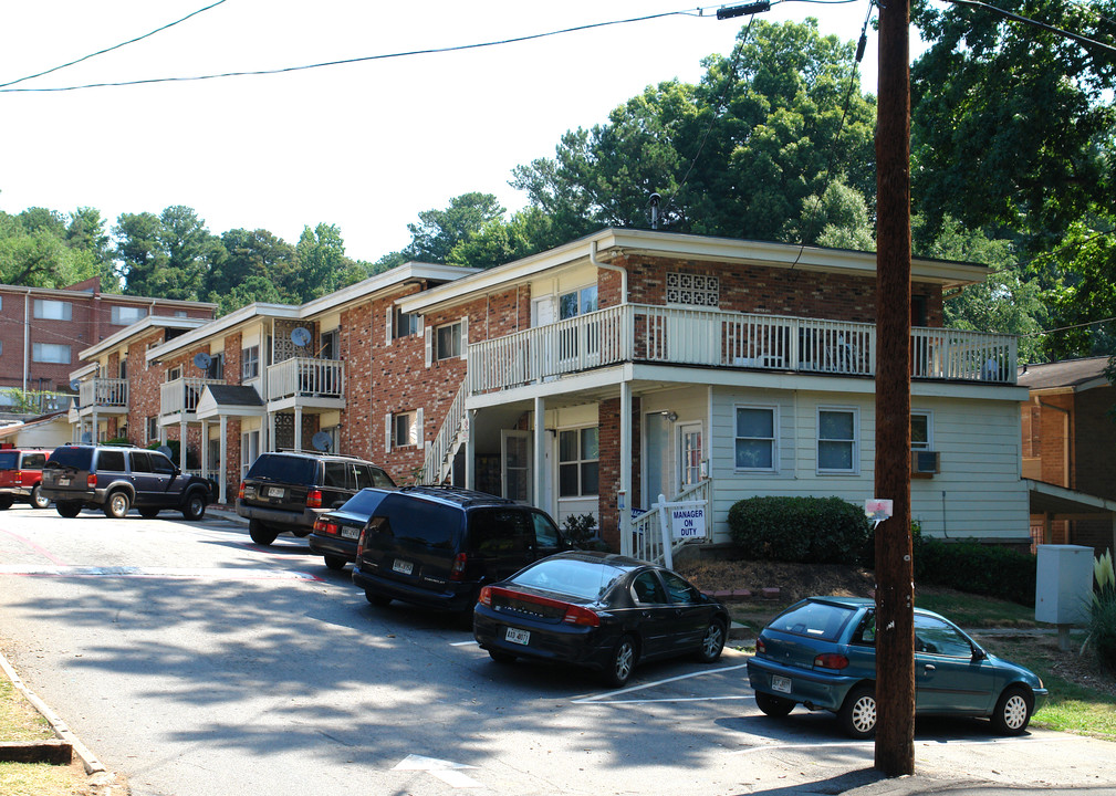 Bon Air Apartments in Atlanta, GA - Foto de edificio