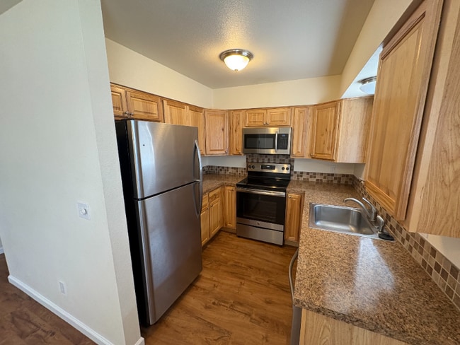 1416-1422 S Dotsero Dr
