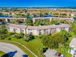 1401 SW 128th Terrace in Pembroke Pines, FL - Building Photo - Building Photo