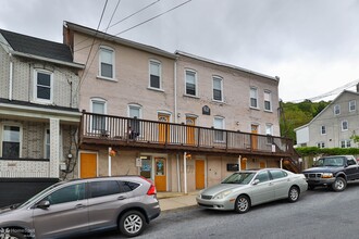 605 Ridge St in Bethlehem, PA - Building Photo - Building Photo