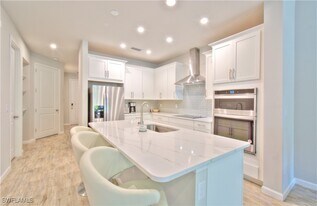 4558 Arboretum Cir in Naples, FL - Building Photo