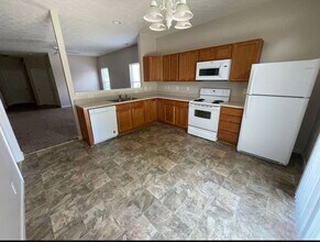 5678 Dunston Dr in Lafayette, IN - Building Photo - Building Photo