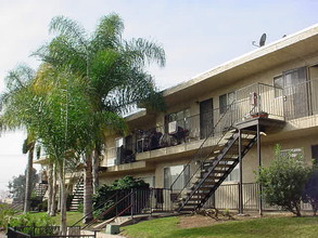 Villa Terrace in Spring Valley, CA - Building Photo - Building Photo