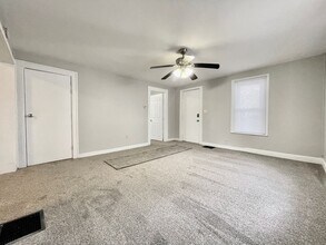 1011-1013 Quarry Ave NW in Grand Rapids, MI - Building Photo - Building Photo