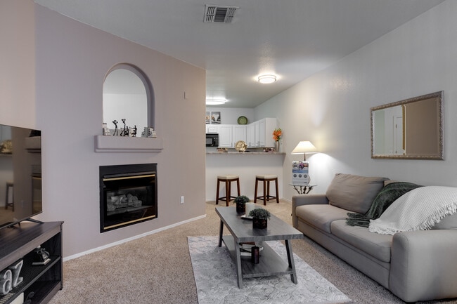 The Polo Club in Mesa, AZ - Foto de edificio - Interior Photo