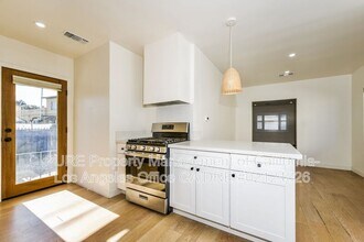 2912 Covina St in Los Angeles, CA - Building Photo - Building Photo