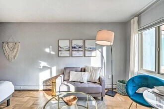 1400 Hubbell Pl in Seattle, WA - Building Photo - Building Photo