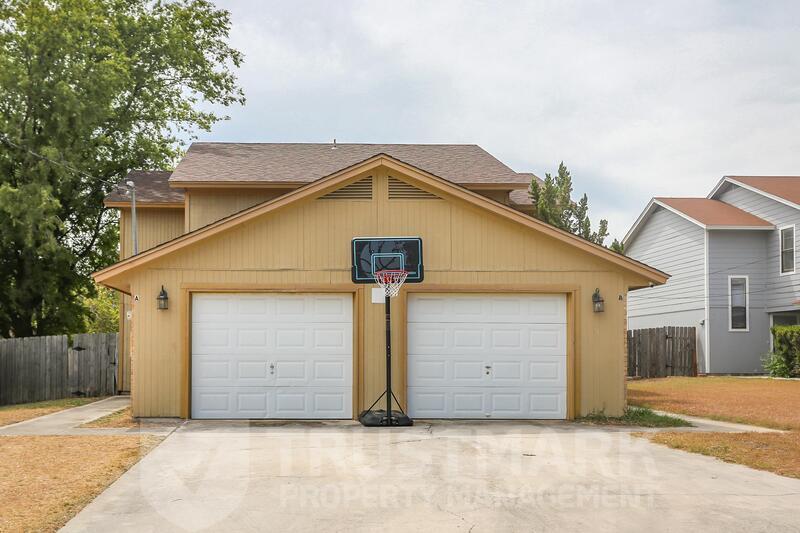 4506 A Lago Cir in Killeen, TX - Building Photo