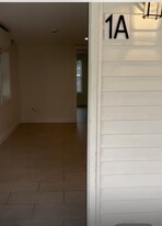 134 Washington St, Unit Apt 1A in Weymouth, MA - Building Photo