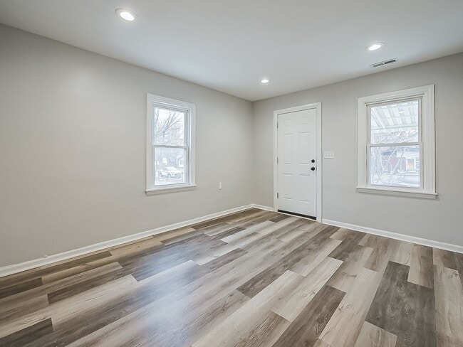 23352 Powell Ave in Hazel Park, MI - Building Photo - Building Photo