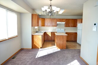 1978 Lattern Ct in Colorado Springs, CO - Building Photo - Building Photo