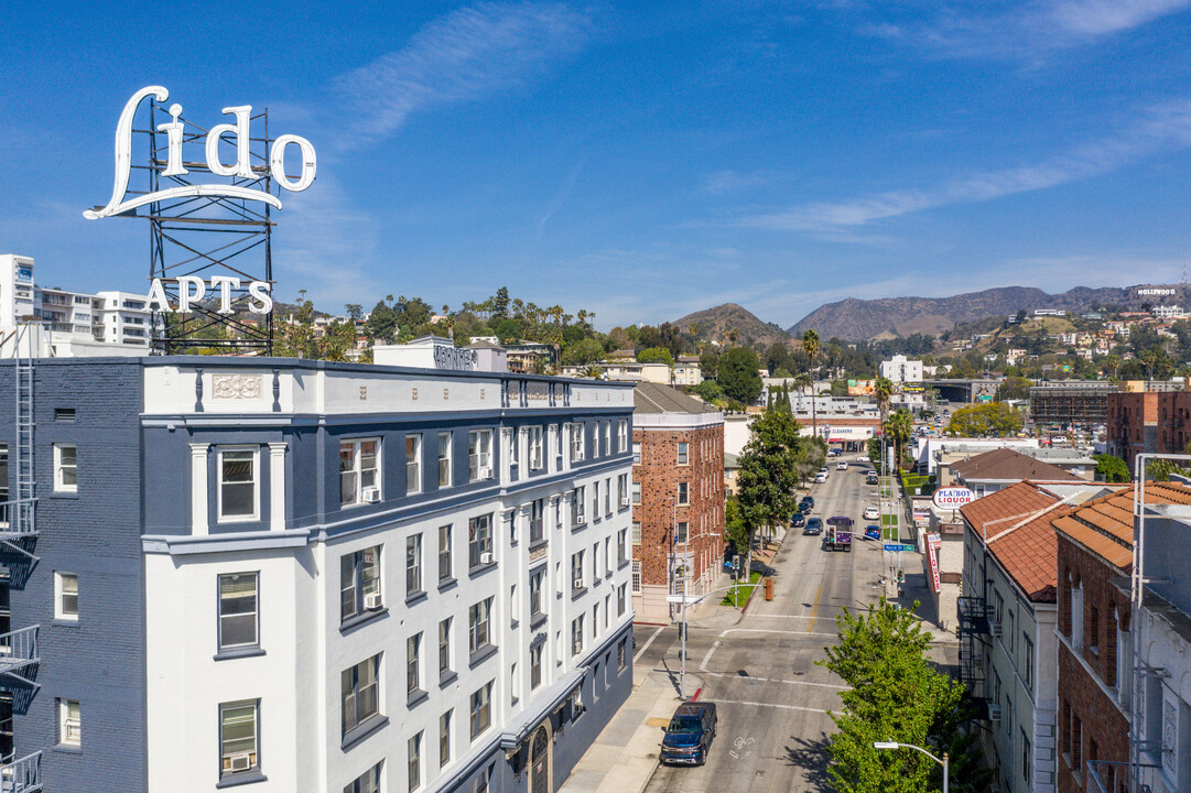 The Lido in Hollywood, CA - Building Photo