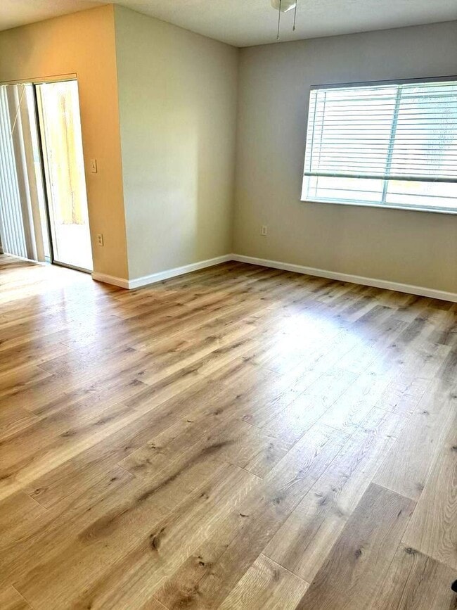 251 SW Palm Dr in Port St. Lucie, FL - Building Photo - Building Photo