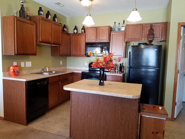 property at 1815 SW White Birch Cir